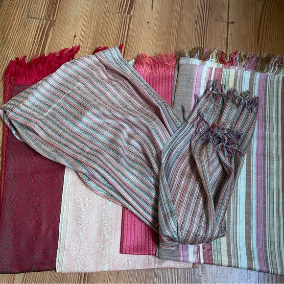 NWT elegant handmade Ecuador Alpaca scarf - Picture 7 of 9